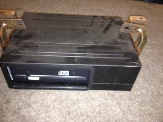 XR816796 Early CD Changer in dash. locker